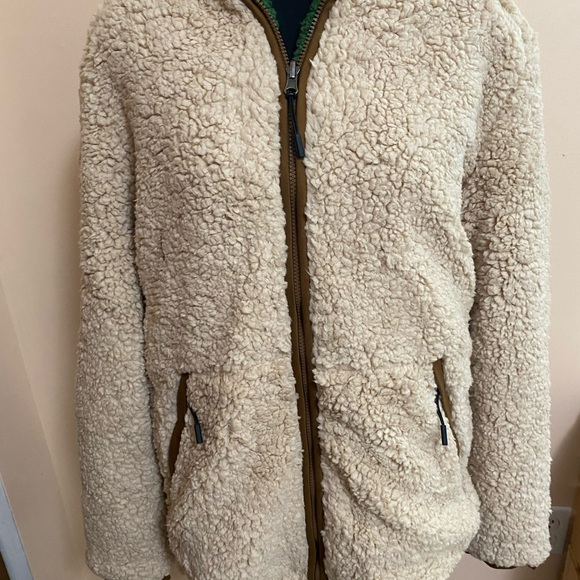 Be Boundless Sherpa Jacket/coat. - Picture 9 of 9